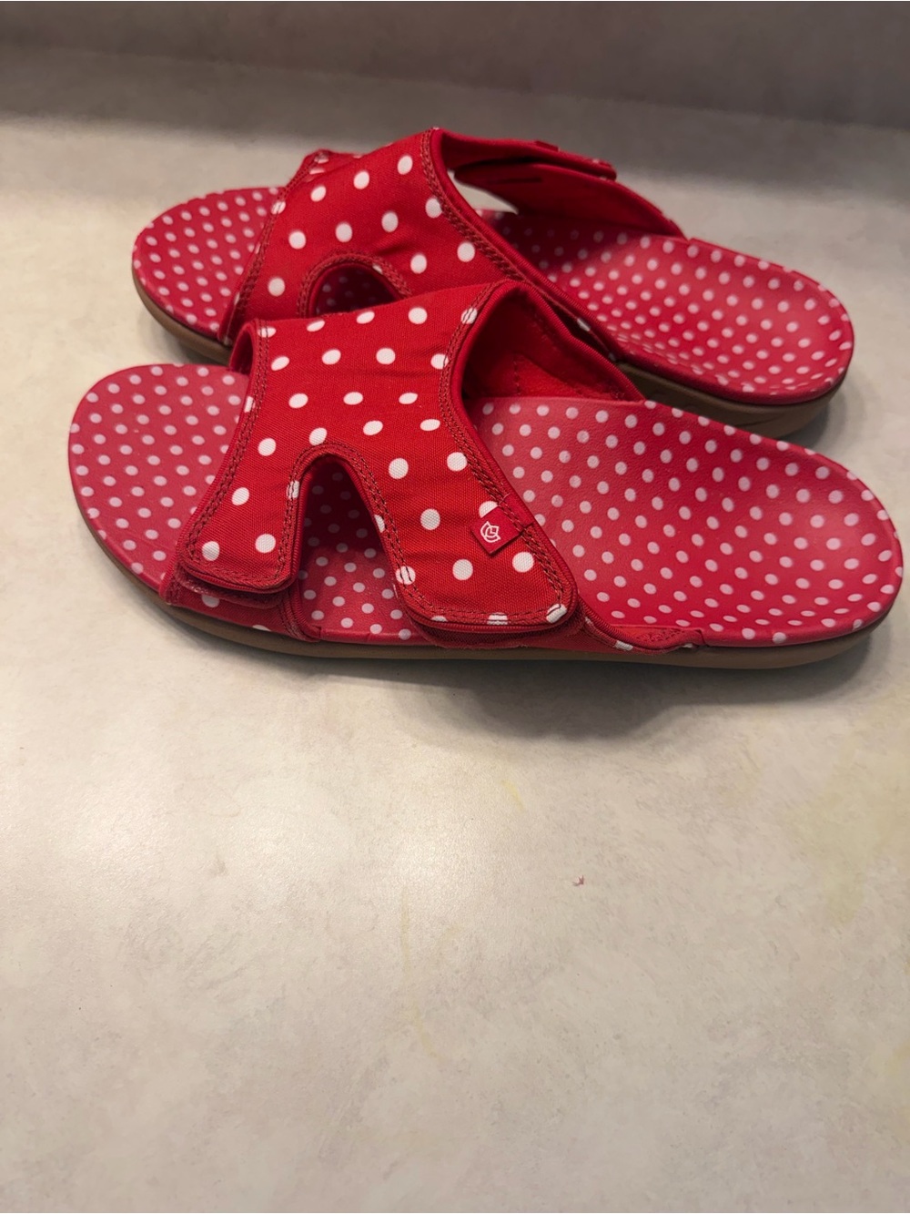 Spenco Kholo Orthotic red and white polka dots sandals